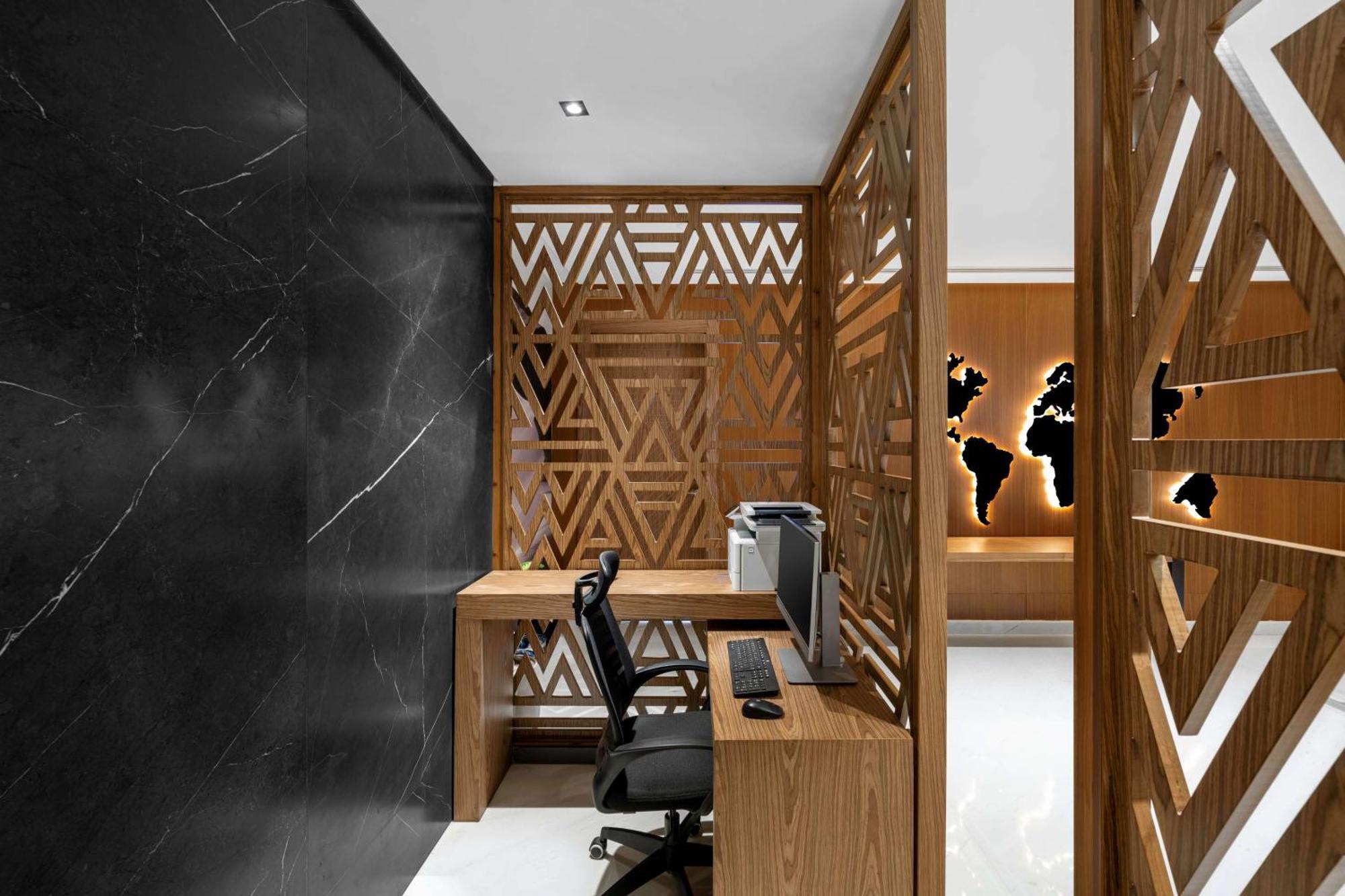 Radisson Blu Hotel Riyadh Qurtuba Buitenkant foto Office interior design